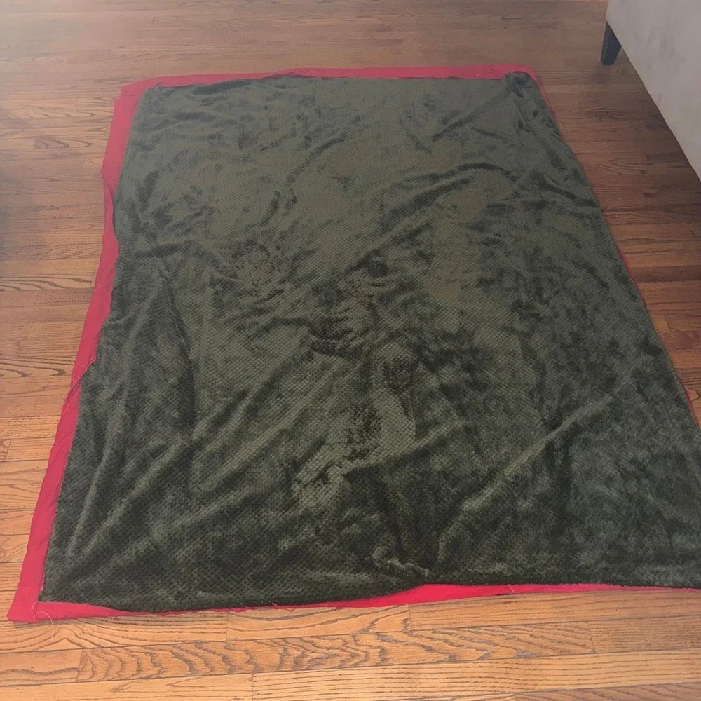 Handmade Christmas patchwork throw quilt approximately 58x75